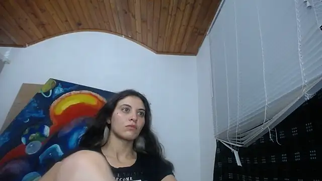 Snapshot of mariecam420 chatting on 14, 10, 2025 mariecam420 online show from 14, 10, 2025