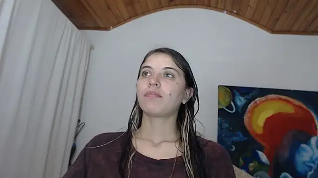 Snapshot of mariecam420 chatting on 20, 10, 2025 mariecam420 online show from 20, 10, 2025