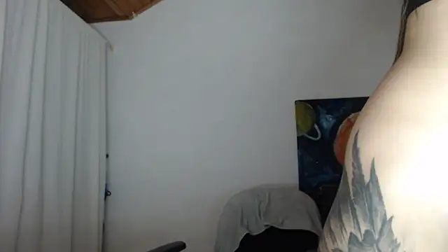 Snapshot of mariecam420 chatting on 7, 11, 2025 mariecam420 online show from 7, 11, 2025