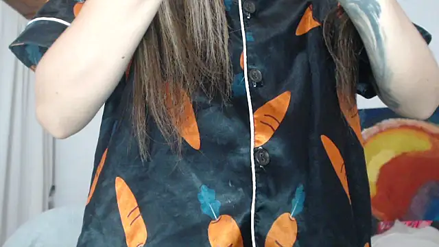 Snapshot of mariecam420 chatting on 7, 11, 2025 mariecam420 online show from 7, 11, 2025