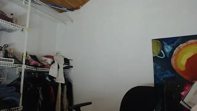 Snapshot of mariecam420 chatting on 10, 11, 2025 mariecam420 online show from 10, 11, 2025