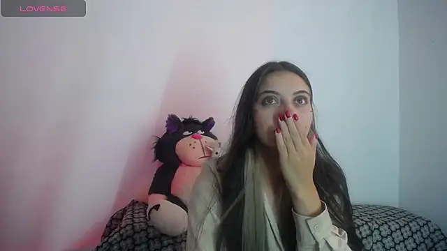 Snapshot of mariecam420 chatting on 23, 11, 2025 mariecam420 online show from 23, 11, 2025