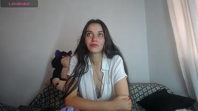 Snapshot of mariecam420 chatting on 25, 11, 2025 mariecam420 online show from 25, 11, 2025