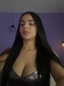 Snapshot of anniehart chatting on 2, 11, 2025 anniehart online show from 2, 11, 2025