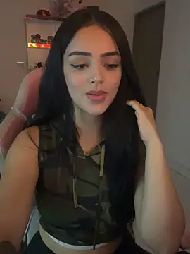 Snapshot of anniehart chatting on 28, 11, 2025 anniehart online show from 28, 11, 2025