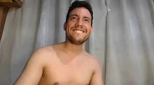 Snapshot of Armando_2002 chatting on 25, 1, 2025 Armando 2002 online show from 25, 1, 2025