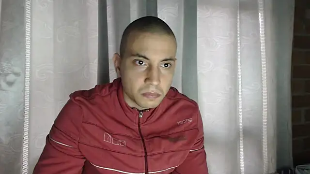 Snapshot of Armando_2002 chatting on 16, 11, 2025 Armando 2002 online show from 16, 11, 2025