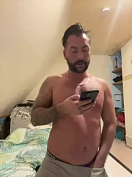 Snapshot of 2guysforu chatting on 6, 2, 2025 2guysforu online show from 6, 2, 2025