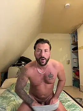 Snapshot of 2guysforu chatting on 15, 2, 2025 2guysforu online show from 15, 2, 2025