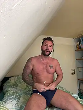 Snapshot of 2guysforu chatting on 9, 3, 2025 2guysforu online show from 9, 3, 2025