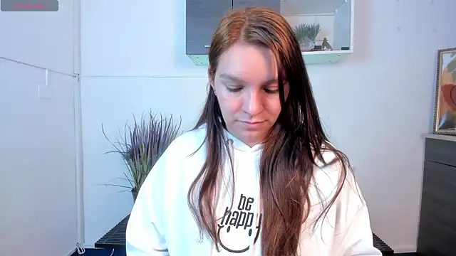 miataylorr1 online show from 6, 12, 2024