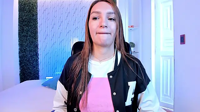 Snapshot of miataylorr1 chatting on 10, 3, 2026 miataylorr1 online show from 10, 3, 2026