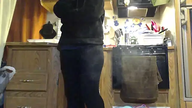 sexyinpantyhose online show from 2, 2, 2025