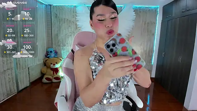Snapshot of floryn_susana chatting on 31, 12, 2024 floryn susana online show from 31, 12, 2024