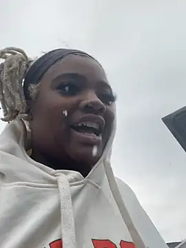 Indigo-love23 online show from 20, 2, 2025