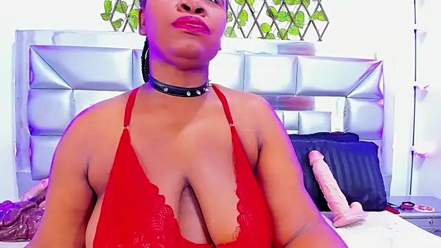 SweeT Ebonyyx online show from 12, 10, 2025