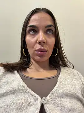 Snapshot of Bad_Giorgia chatting on 3, 11, 2025 Bad Giorgia online show from 3, 11, 2025