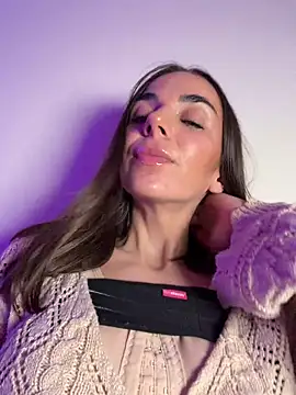 Snapshot of Bad_Giorgia chatting on 14, 12, 2025 Bad Giorgia online show from 14, 12, 2025