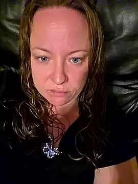 julimonroe online show from 20, 10, 2025