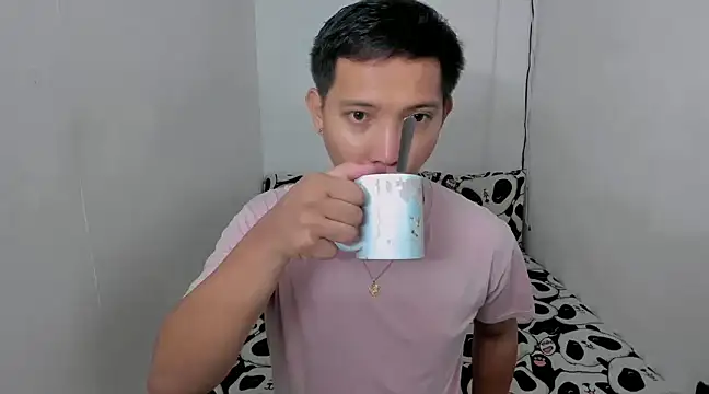 Snapshot of xSebastian19 chatting on 8, 1, 2025 xSebastian19 online show from 8, 1, 2025