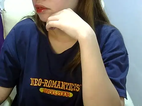 Snapshot of ___zurIII09_ chatting on 13, 11, 2025 zurIII09 online show from 13, 11, 2025