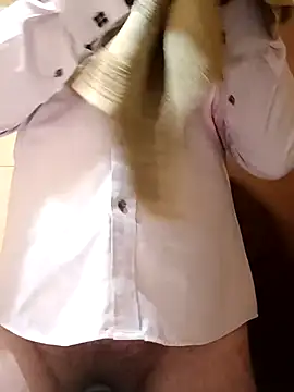 Snapshot of Saysomething3 chatting on 9, 10, 2025 Saysomething3 online show from 9, 10, 2025