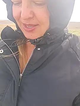 Snapshot of Saysomething3 chatting on 11, 10, 2025 Saysomething3 online show from 11, 10, 2025