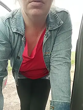 Snapshot of Saysomething3 chatting on 9, 11, 2025 Saysomething3 online show from 9, 11, 2025