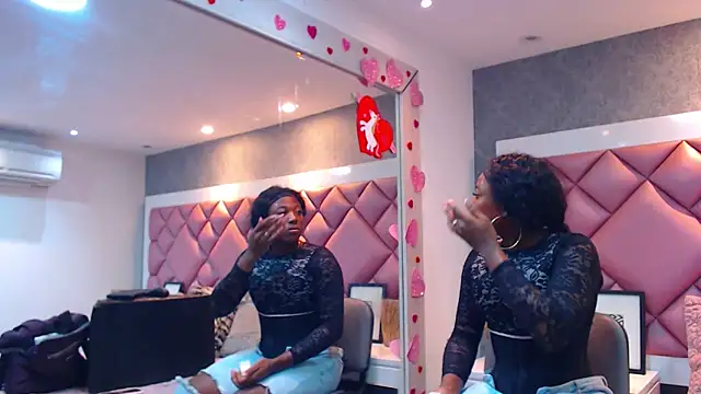 DanielaDuff online show from 9, 11, 2025