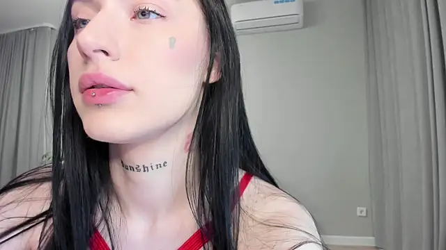 JenniferQueen11 online show from 30, 10, 2025