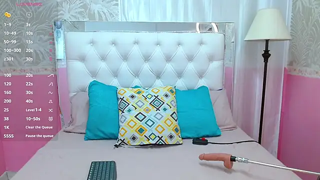 Snapshot of Nat_Bakers chatting on 13, 12, 2024 Nat Bakers online show from 13, 12, 2024