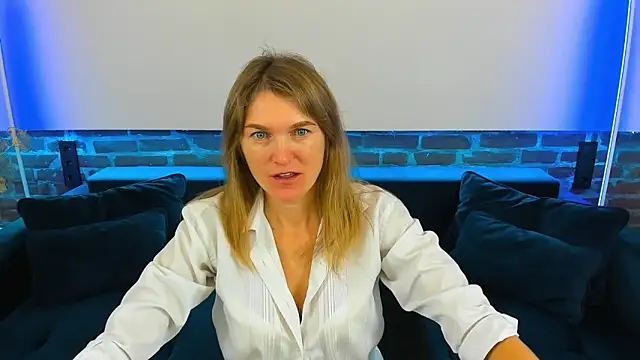 Snapshot of Anabell_xxx chatting on 25, 10, 2025 Anabell xxx online show from 25, 10, 2025