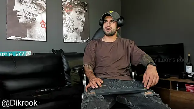 Davevilboy online show from 4, 12, 2024