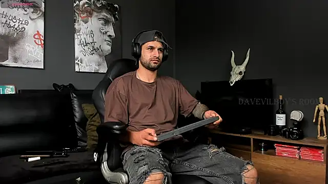 Davevilboy online show from 4, 12, 2024