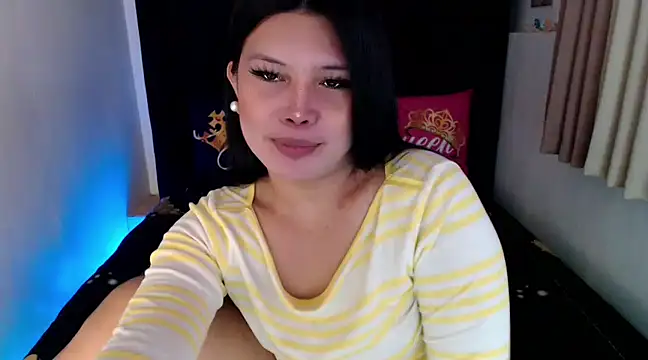 Snapshot of Angelic_Fuckerxxx chatting on 5, 3, 2025 Angelic Fuckerxxx online show from 5, 3, 2025