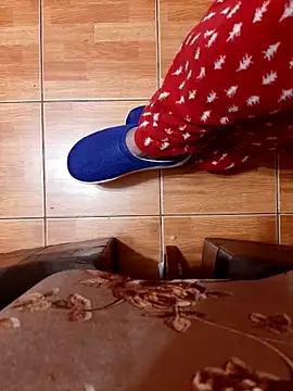 feet toes online show from 23, 10, 2025