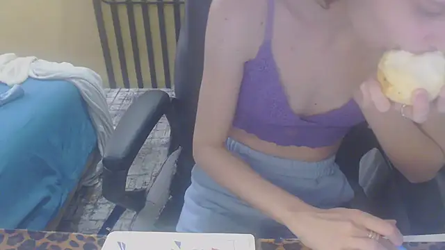 Snapshot of Laco-cO chatting on 9, 11, 2025 Laco-cO online show from 9, 11, 2025