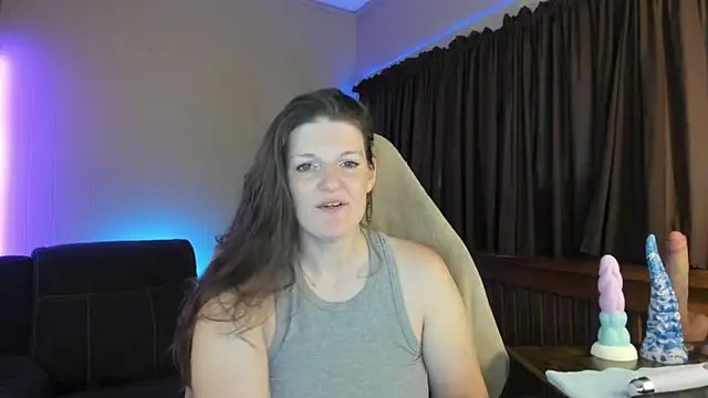 Kelly Carolina online show from 5, 10, 2025