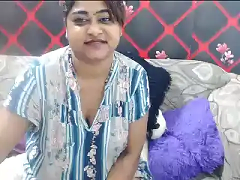 indian glitter online show from 8, 3, 2025