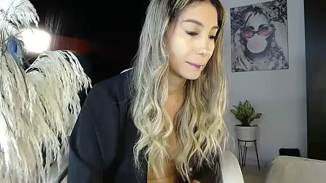 saraplayboy96 online show from 30, 10, 2025