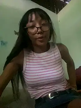 Snapshot of Karmakuro chatting on 24, 9, 2025 Karmakuro online show from 24, 9, 2025