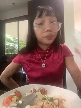 Snapshot of Karmakuro chatting on 29, 10, 2025 Karmakuro online show from 29, 10, 2025