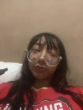 Snapshot of Karmakuro chatting on 16, 12, 2025 Karmakuro online show from 16, 12, 2025