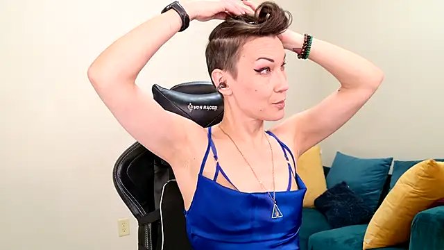 EveEnigma online show from 12, 2, 2025