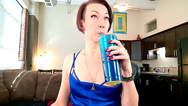 EveEnigma online show from 7, 3, 2025