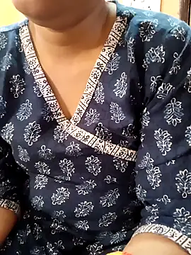 Snapshot of Diya_143 chatting on 25, 10, 2025 Diya 143 online show from 25, 10, 2025