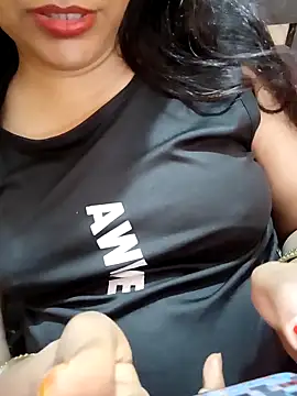 Snapshot of Diya_143 chatting on 30, 10, 2025 Diya 143 online show from 30, 10, 2025