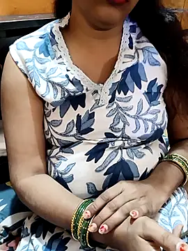 Snapshot of Diya_143 chatting on 5, 11, 2025 Diya 143 online show from 5, 11, 2025