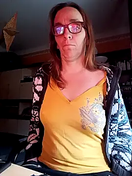 Snapshot of Dettybitch40 chatting on 5, 10, 2025 Dettybitch40 online show from 5, 10, 2025