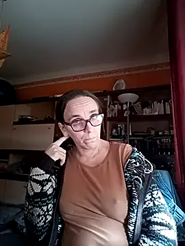 Snapshot of Dettybitch40 chatting on 9, 10, 2025 Dettybitch40 online show from 9, 10, 2025